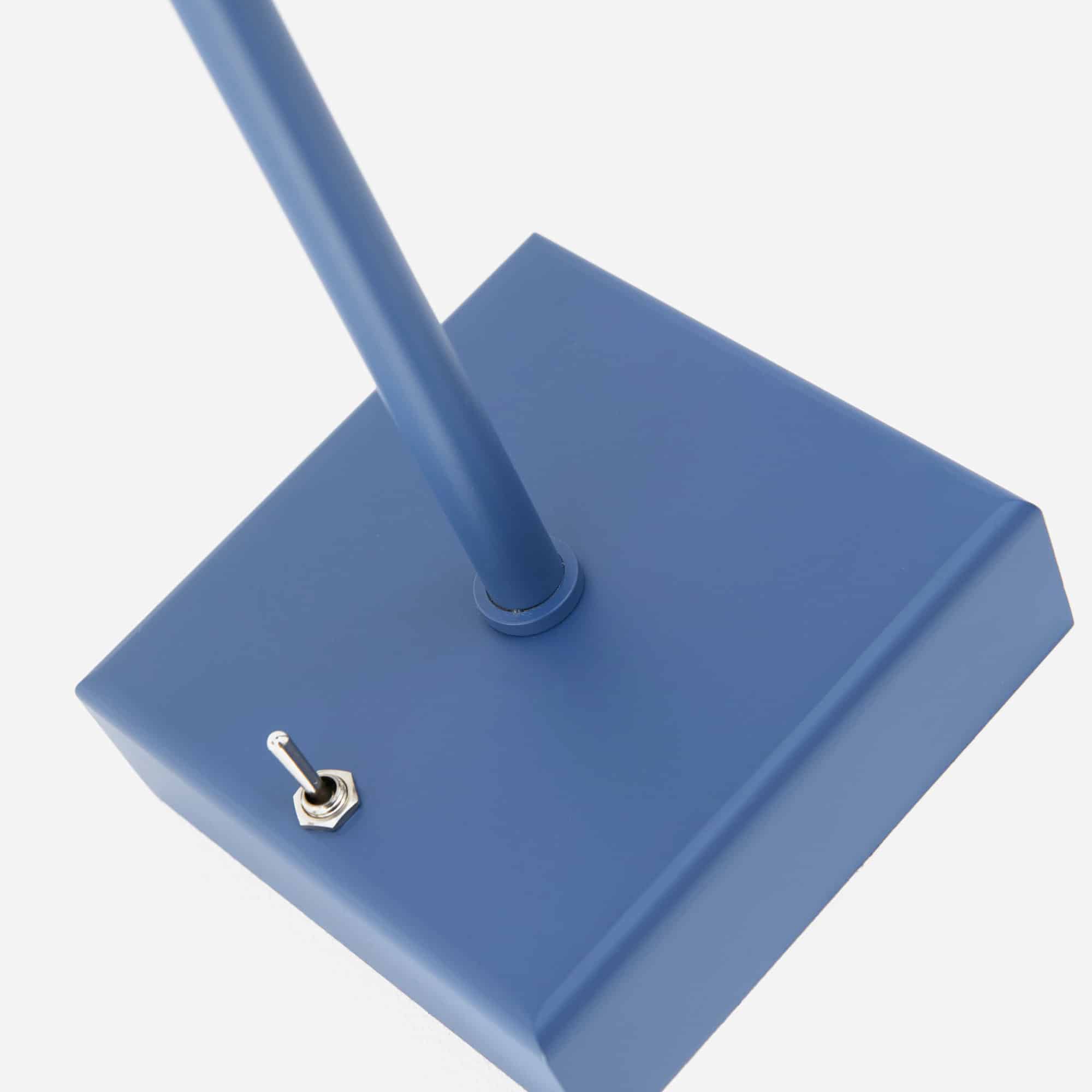 ISSIMO X Anna Lari Ambrina Mezzatorre Blue Lamp