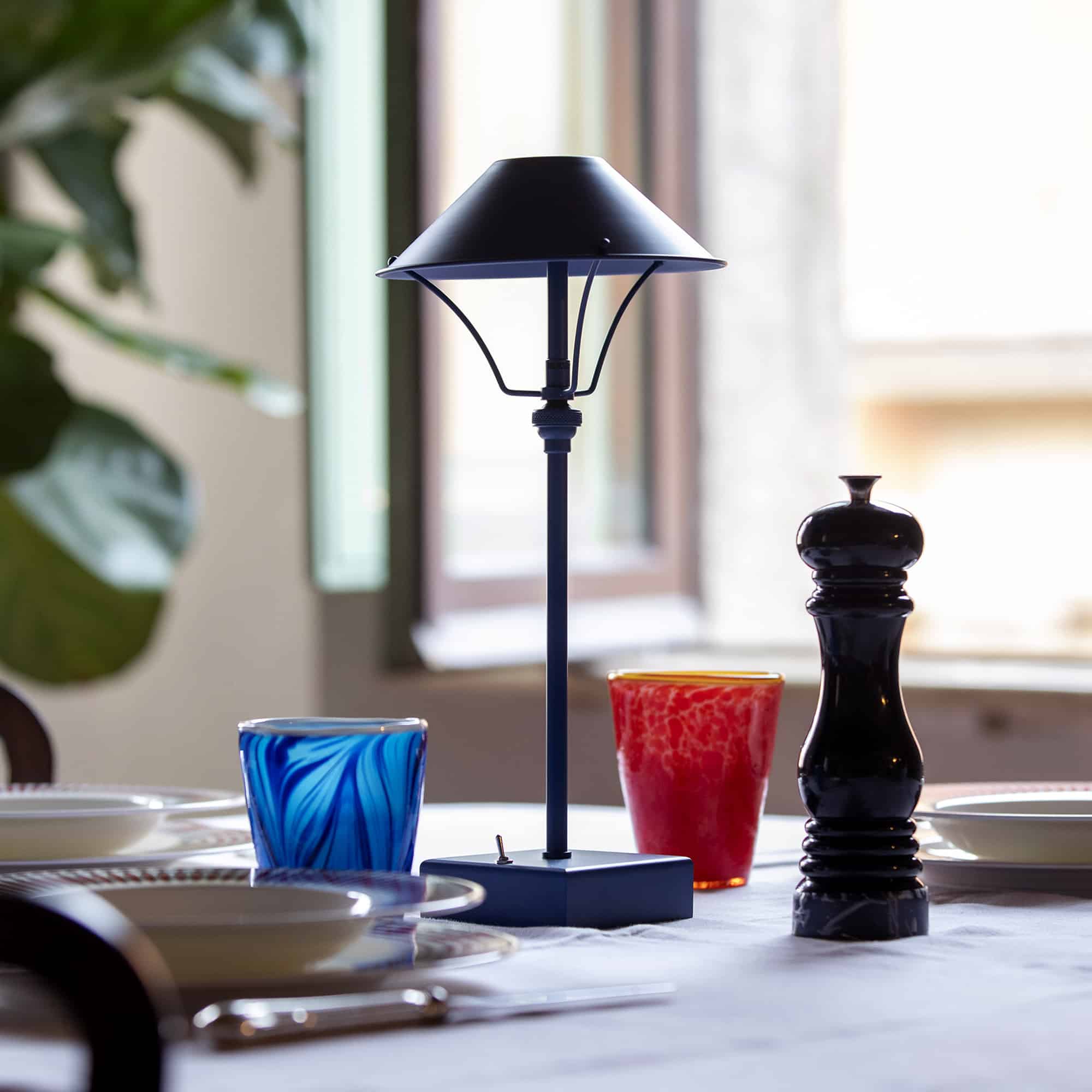 ISSIMO X Anna Lari Ambrina Mezzatorre Blue Lamp