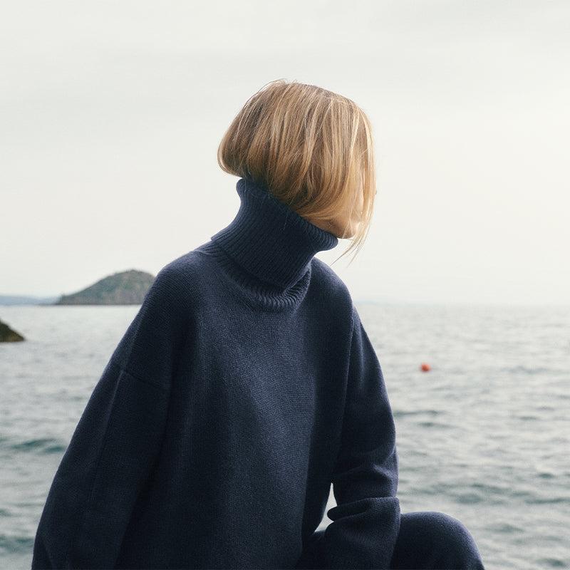 ISSIMO Cashmere Blue Navy Sweater