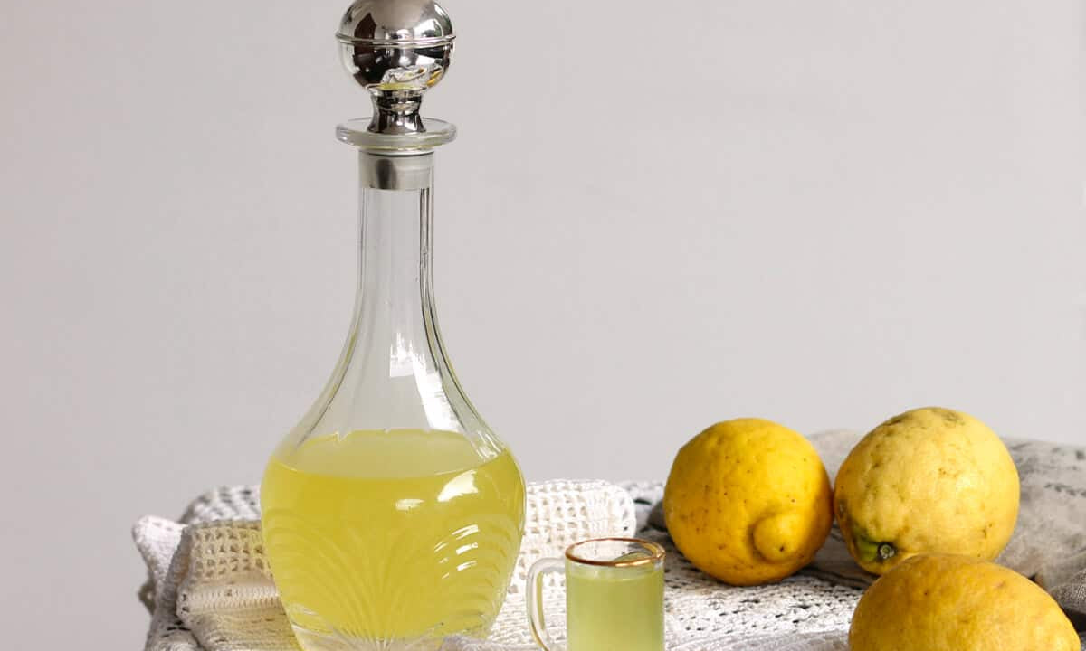 LIMONCELLO + CREMA DI LIMONCELLO by Nonna Marosa Mariani
