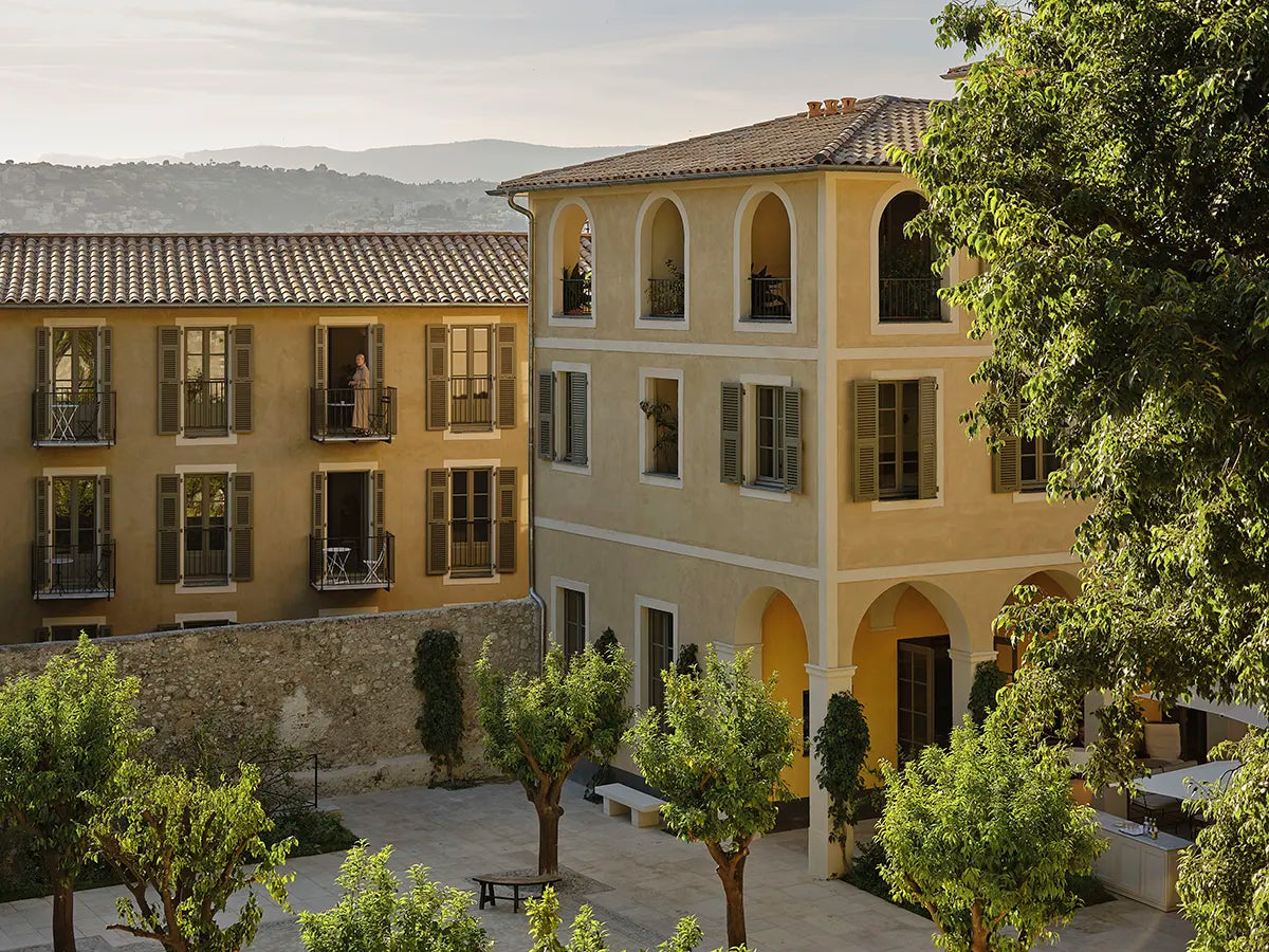 A Tuscan Affair on the Riviera