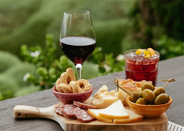 A Short History of Aperitivo