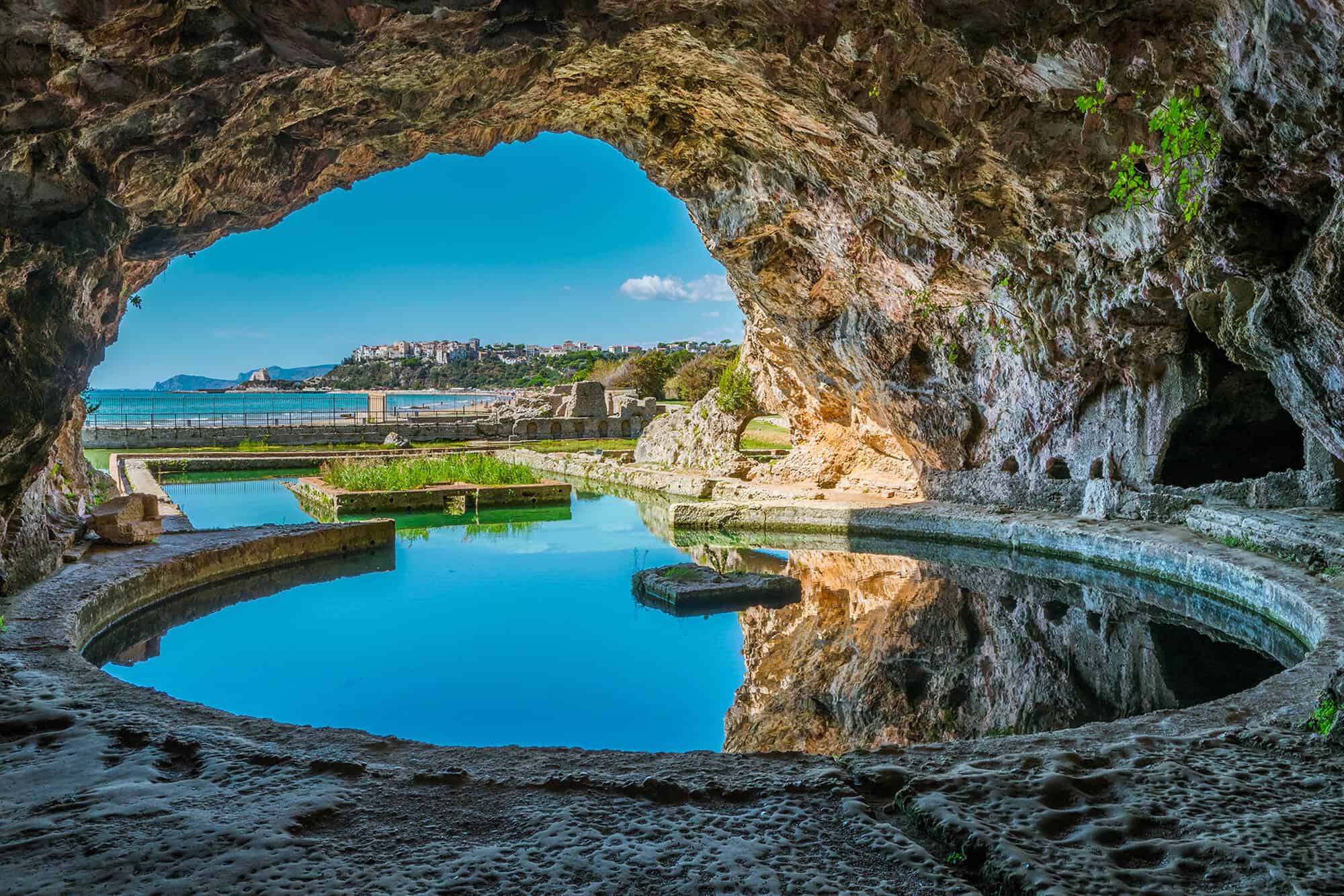 Explore Villa di Tiberio in Sperlonga