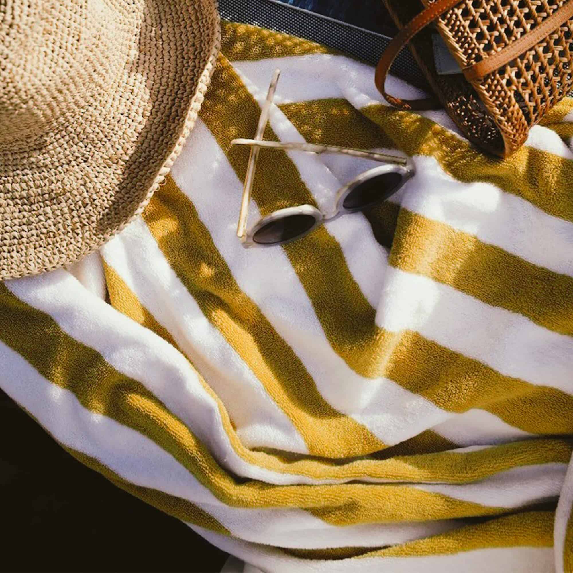 ISSIMO X Rivolta Carmignani Pellicano Hotels Beach Towel