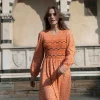 Loretta Caponi Orange Daisies ready to wear issimo 2023 resort fashion print pattern daisies