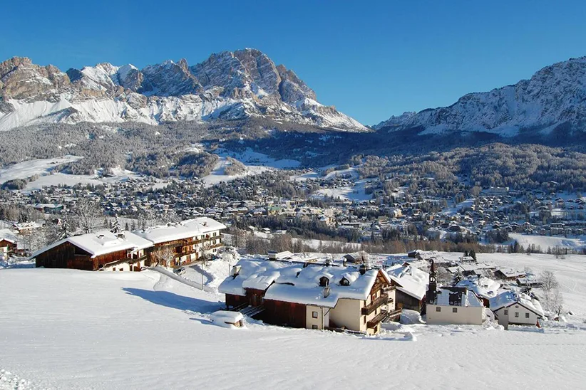 La settimana bianca, White Week in italy. Where to go skiing Cortina D'Ampezzo Italy